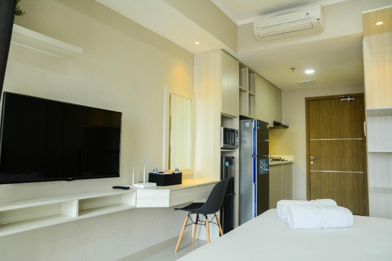 Apartemen Sophisticated At The Oasis By Travelio Bekasi