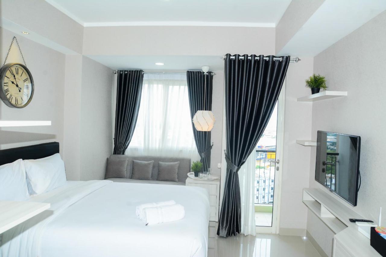 Sophisticated At The Oasis By Travelio Apartemen Bekasi